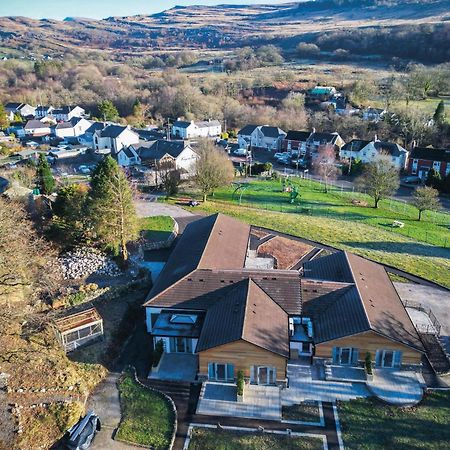 Suite 1 - Sleeping Giant Hotel - Pen Y Cae Inn بريكون المظهر الخارجي الصورة