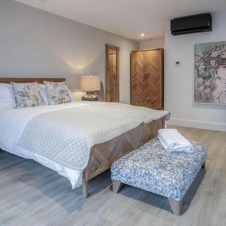 Suite 1 - Sleeping Giant Hotel - Pen Y Cae Inn بريكون المظهر الخارجي الصورة